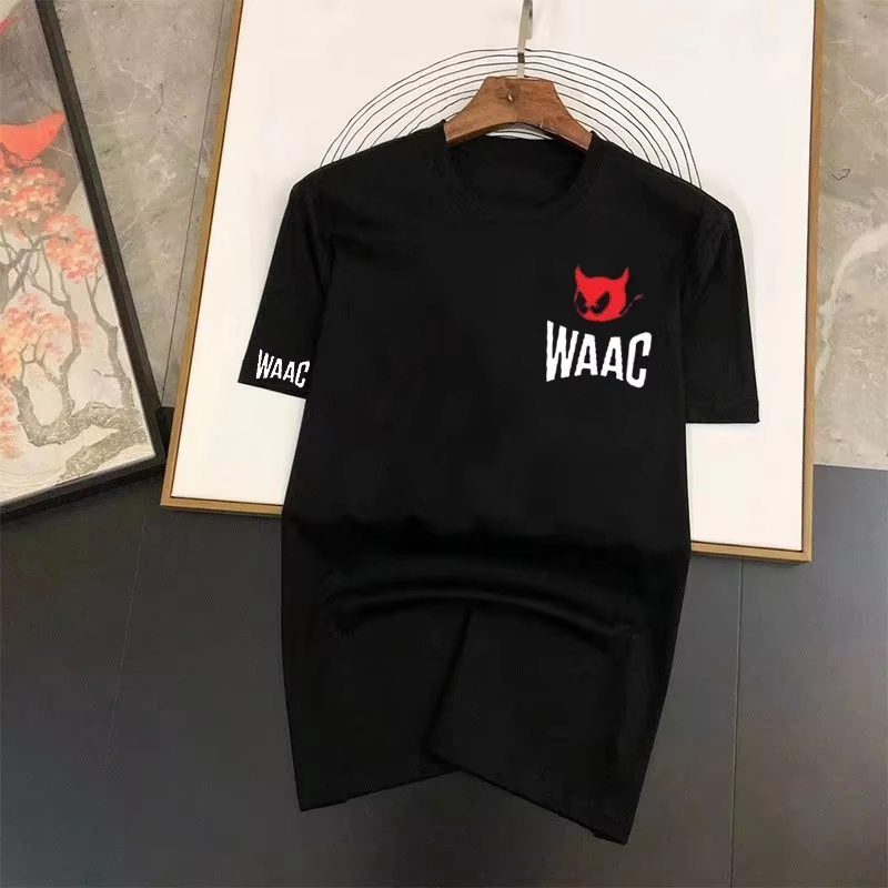 Streetwear Brand Red Logo - เสื้อยืดแบรนด์ดังลายกราฟิกสีแดง ดีไซน์คลาสสิค โลโก้ปีศาจแดง สำหรับกอล์ฟและกิจกรรมกลางแจ้ง แฟชั่นทันสมัย ผ้าฝ้าย