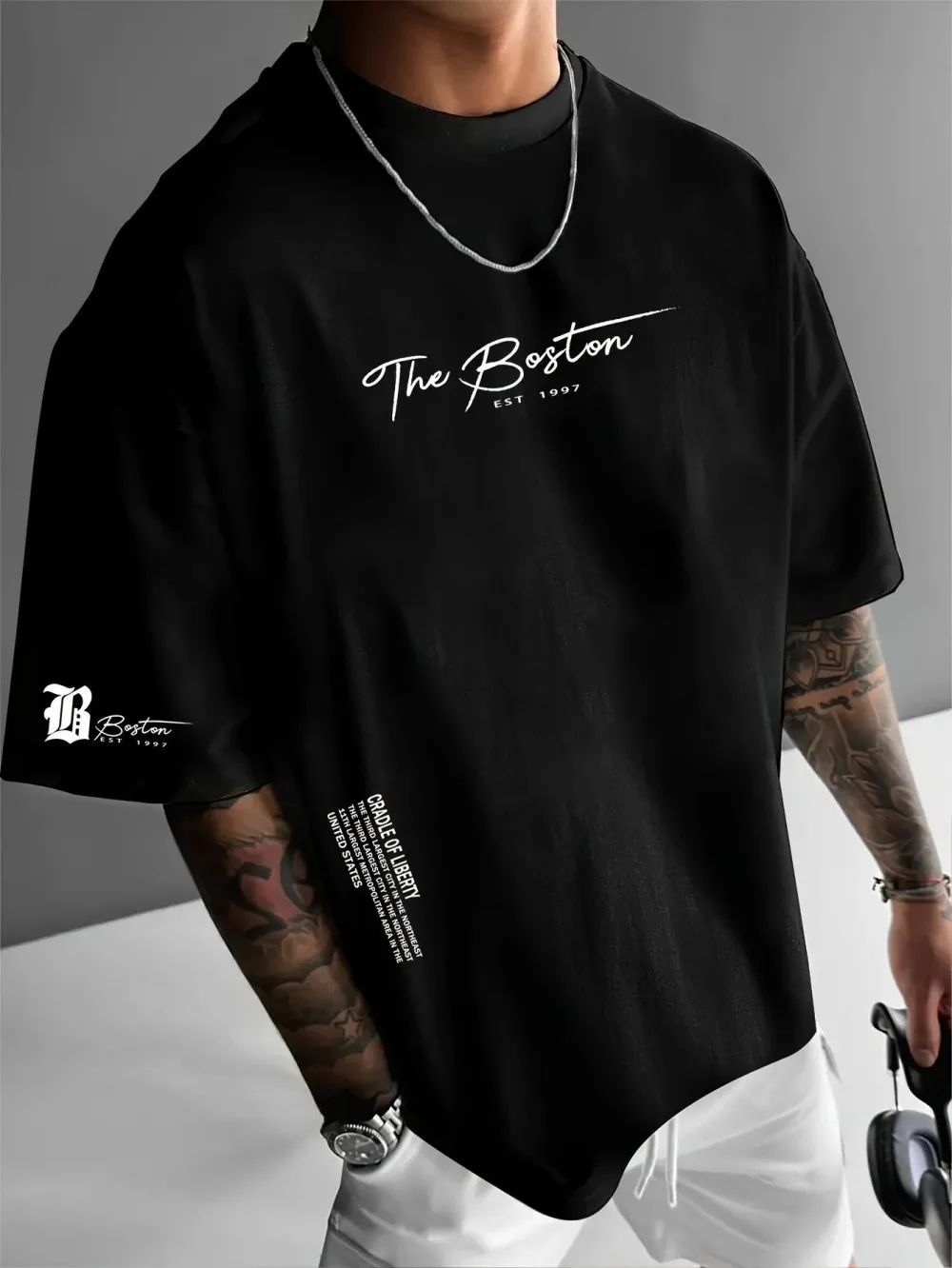 เสื้อยืดพิมพ์ลายตัวอักษรแบรนด์ - Streetwear Brand Marketing บทวิจารณ์และราคา