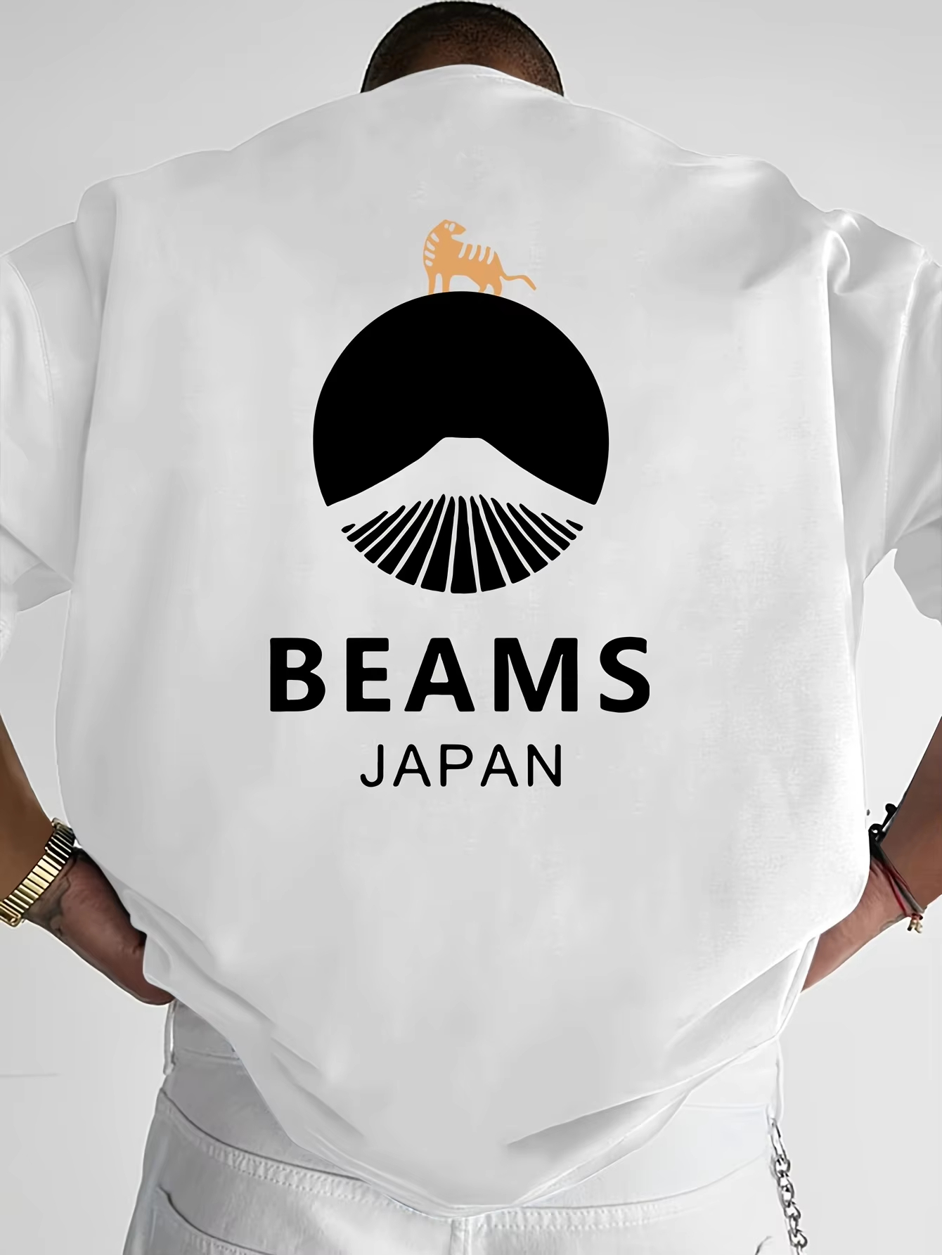 เสื้อยืดแบรนด์เทรนด์คลาสสิกของ - Streetwear Brand Marketing บทวิจารณ์และราคา