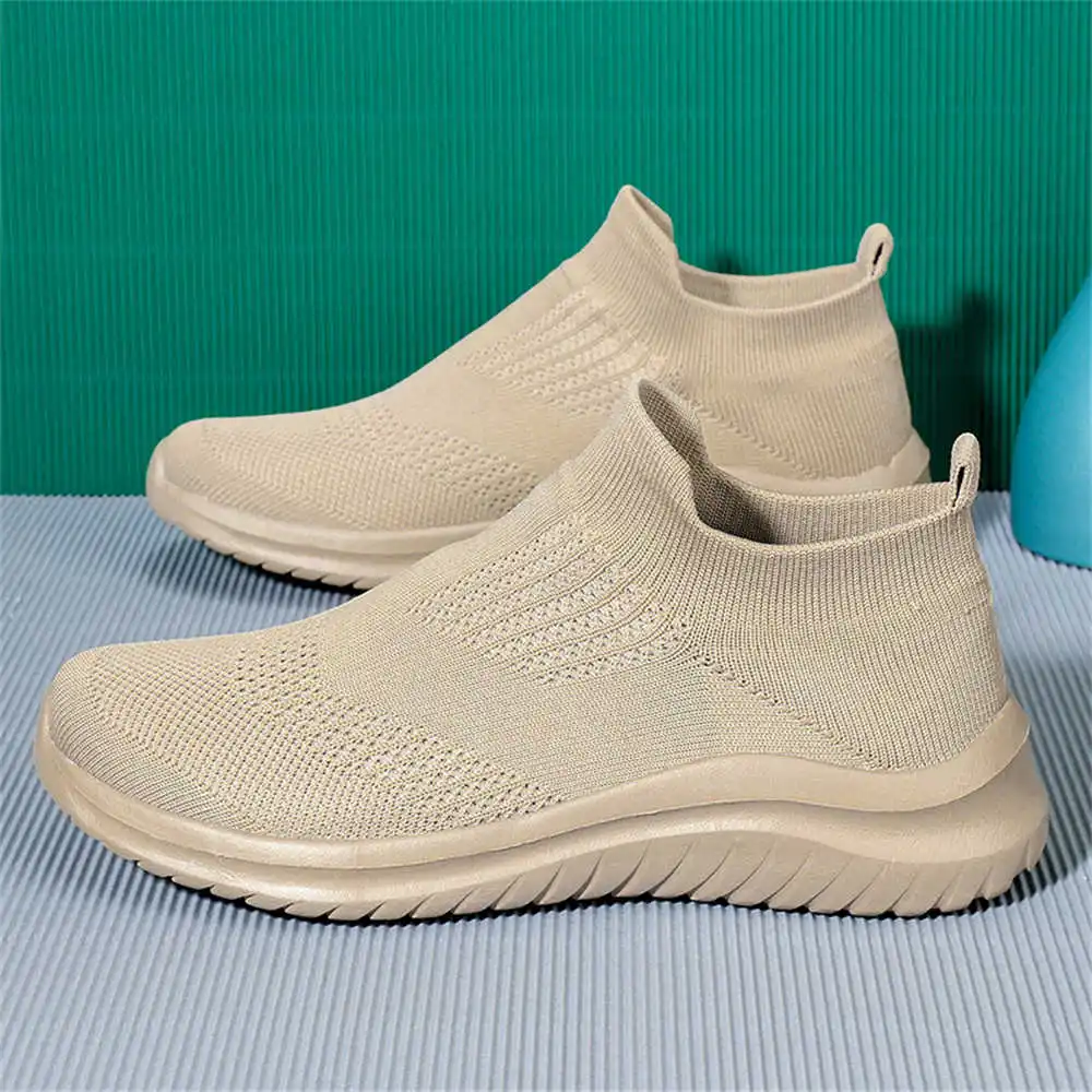 Beige Soft ใหม่รองเท้าเทนนิส M - Streetwear Brand Vietnam บทวิจารณ์และราคา