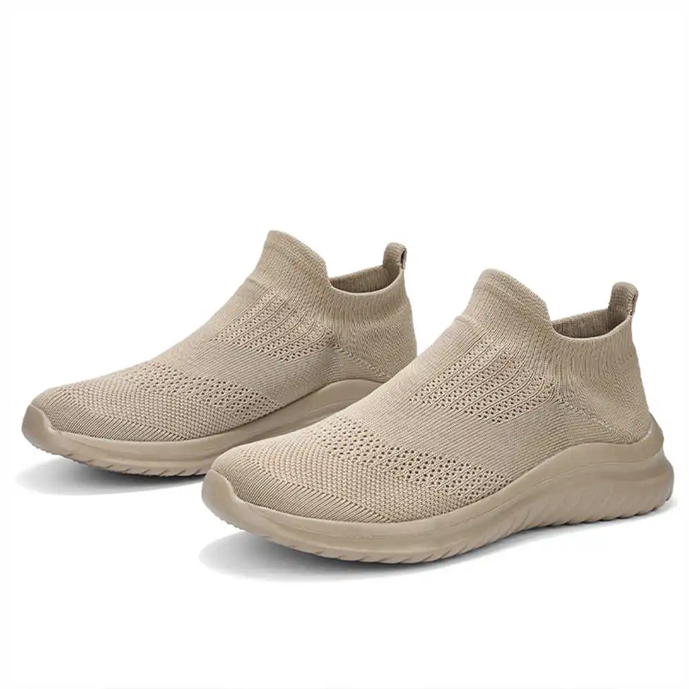 Beige Soft ใหม่รองเท้าเทนนิส M - Streetwear Brand Vietnam บทวิจารณ์และราคา